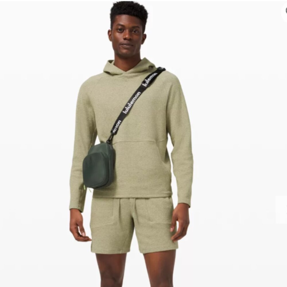 lululemon athletica Dark Green Belt The Rest is Written Crossbody | Lululemon FR